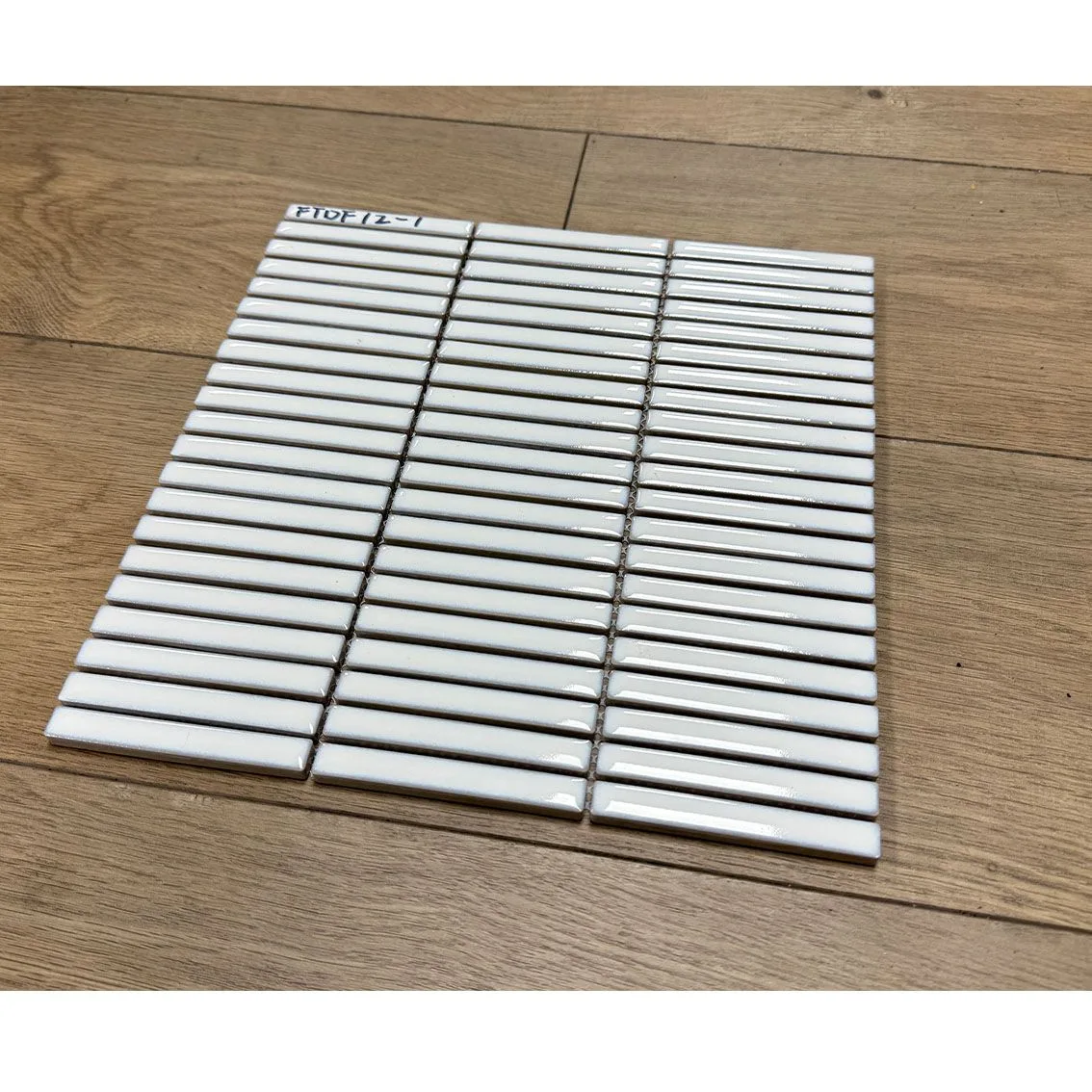 White Gloss Finger Mosaic 284X295X8mm tile NZ